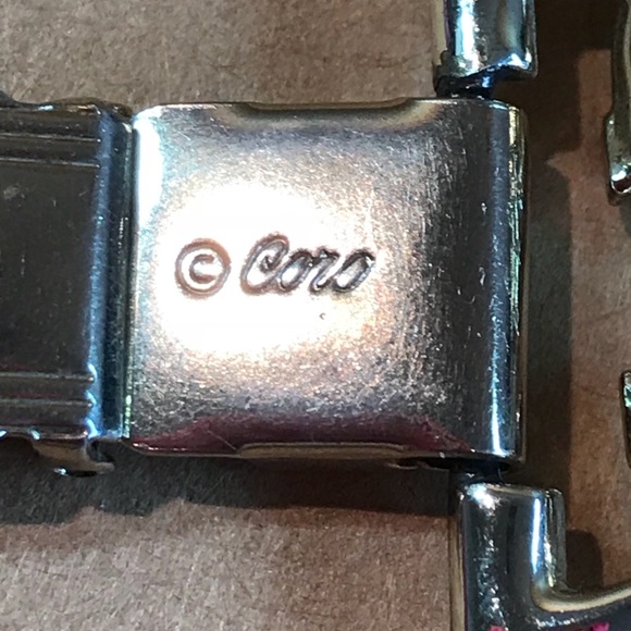 SIGNED Vintage Coro Gold Tone Wide Link Bracelet - Picture 6 of 8